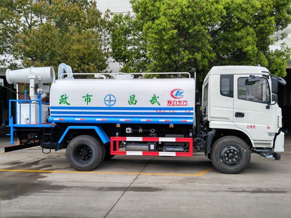5555国产在线观看精品 东风专底雾炮车