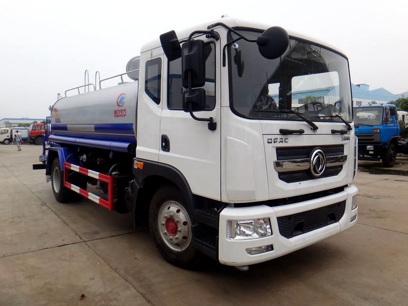 5555国产在线观看精品 东风D9洒水车