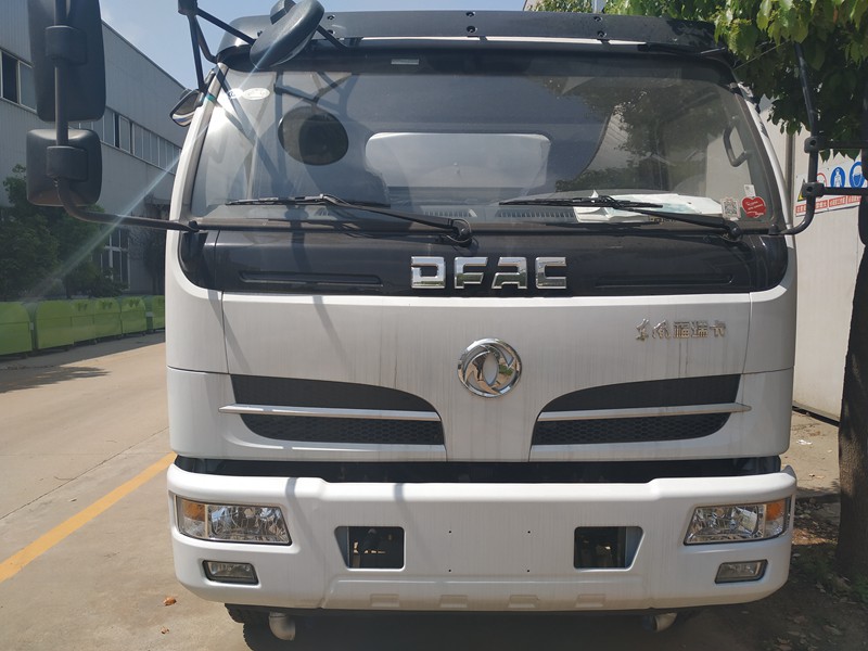 5555国产在线观看精品 东风大福瑞卡洒水车