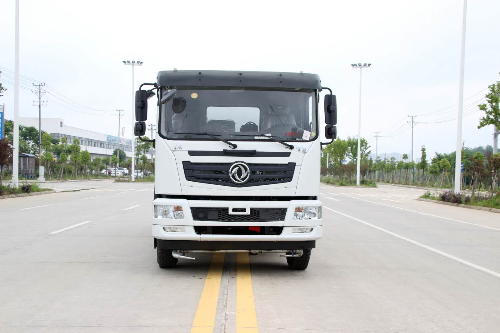 5555国产在线观看精品 东风T5后双桥洒水车