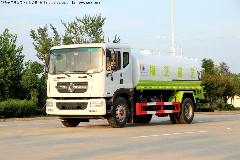 国六洒水车