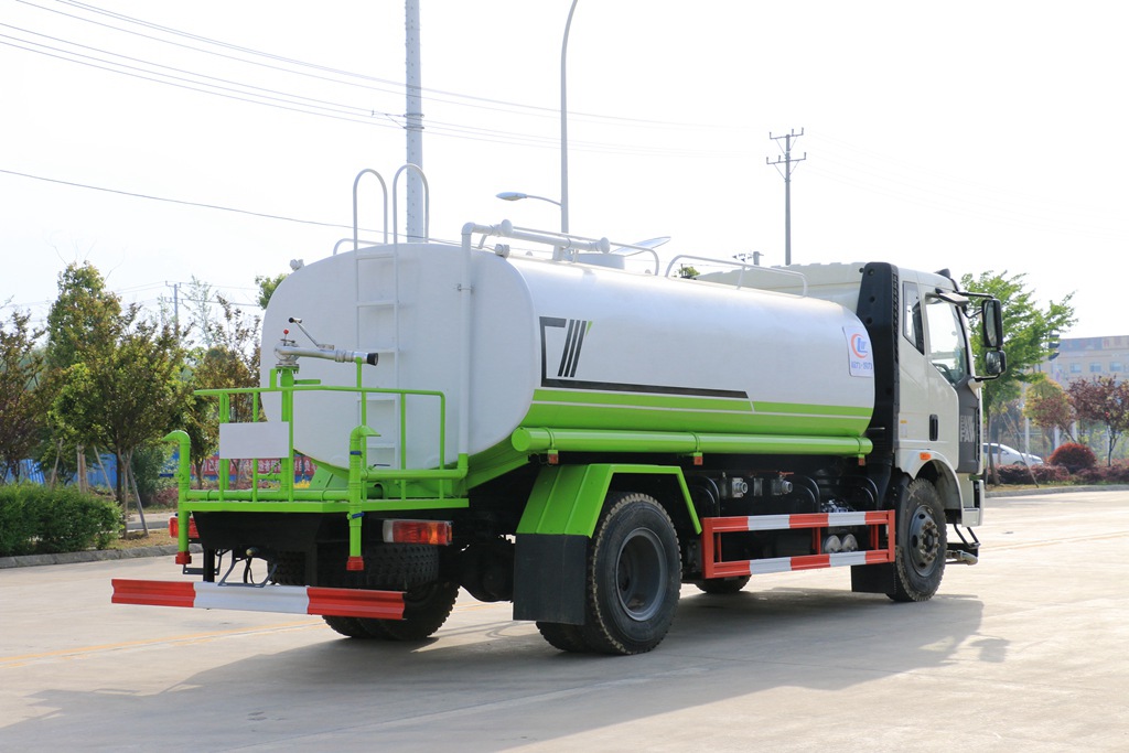 解放洒水车