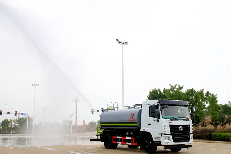 5555国产在线观看精品 华神F5洒水车