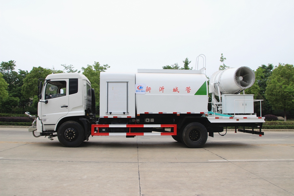 5555国产在线观看精品 东风天锦抑尘车